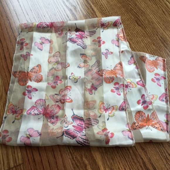 Butterfly! Accessories - 🦋 Butterfly Scarf!